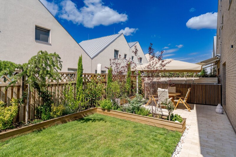 Ilfov Case langa lac, zona verde  Metrou 20 min Acces rapid Bucuresti C8